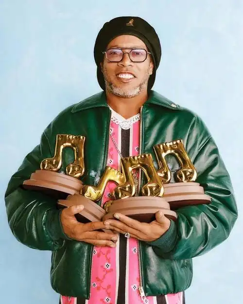 球队上下陷 球队上下陷