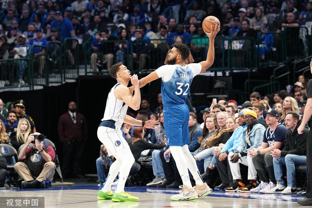 引了众多球 引了众多球