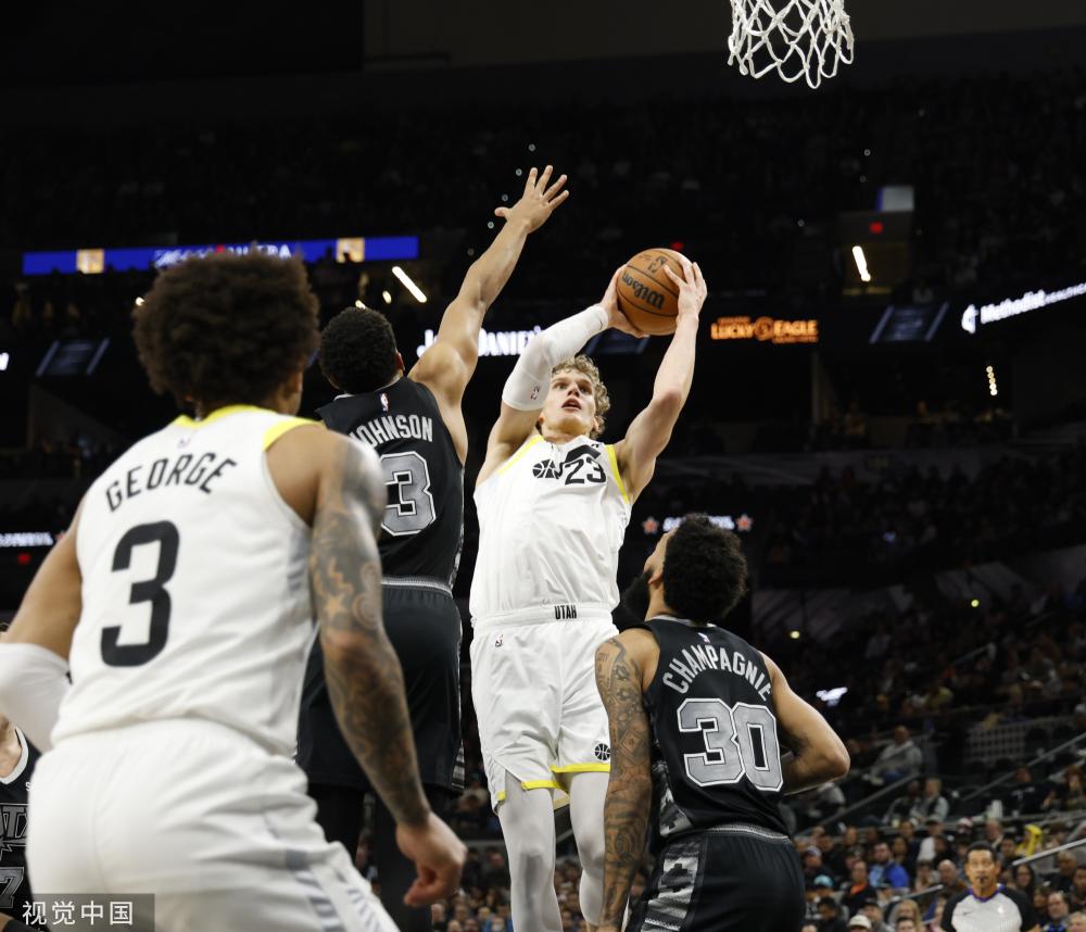 就展现了他 就展现了他