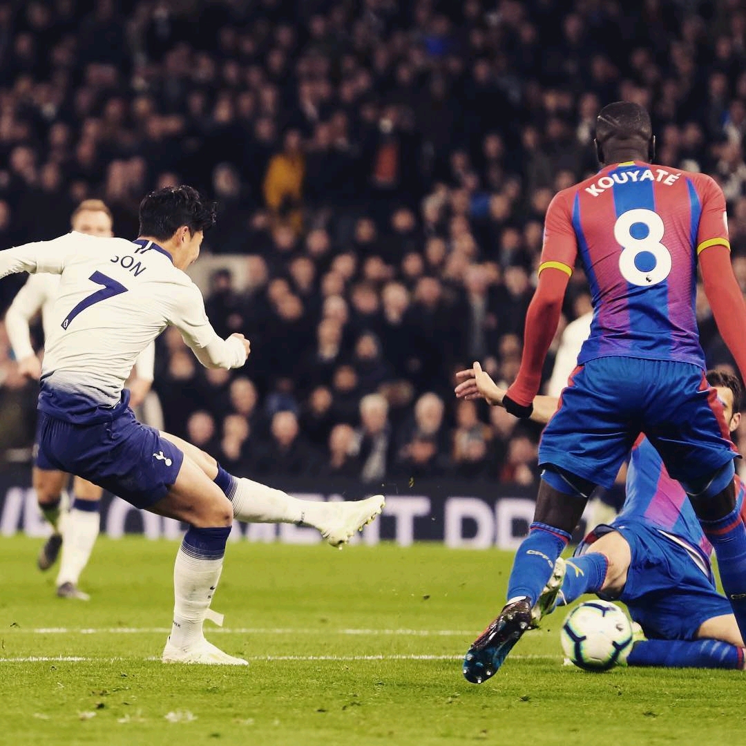 足球运动员 足球运动员