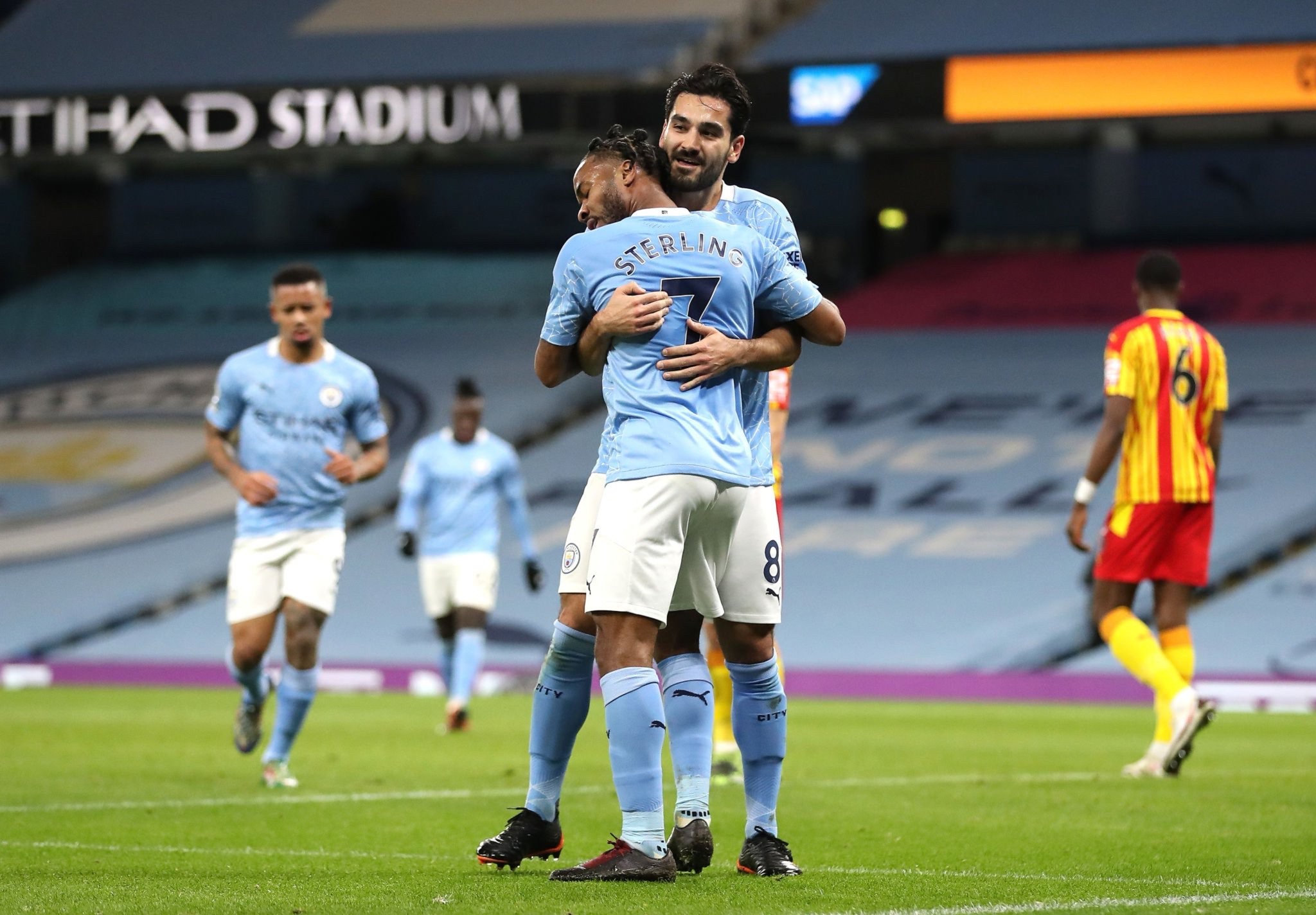 理防线瓦解 理防线瓦解